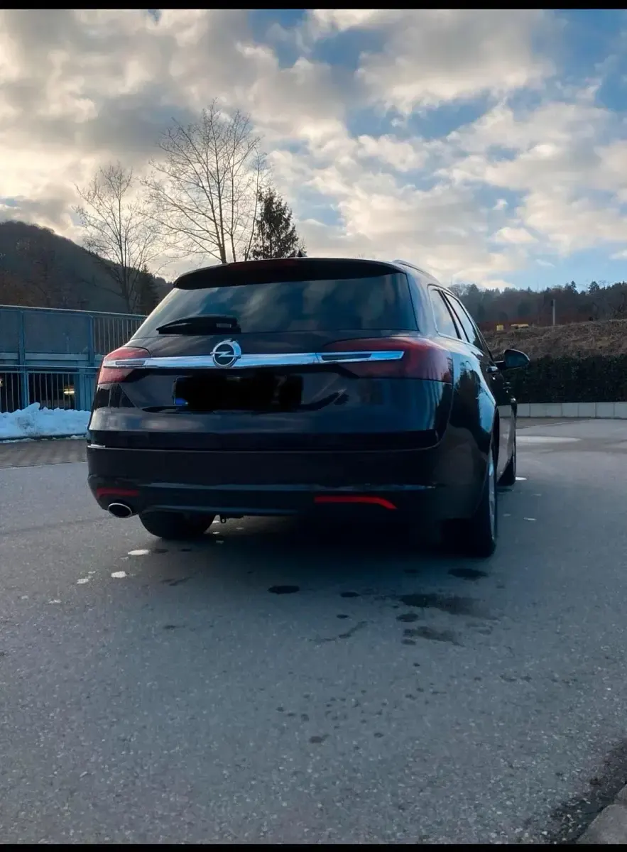 Gebraucht Opel Insignia 170 PS (125 kW) 2016 Braun Kombi