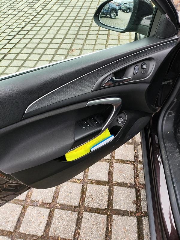 Gebraucht Opel Insignia 140 PS (102 kW) 2015 Braun Kombi