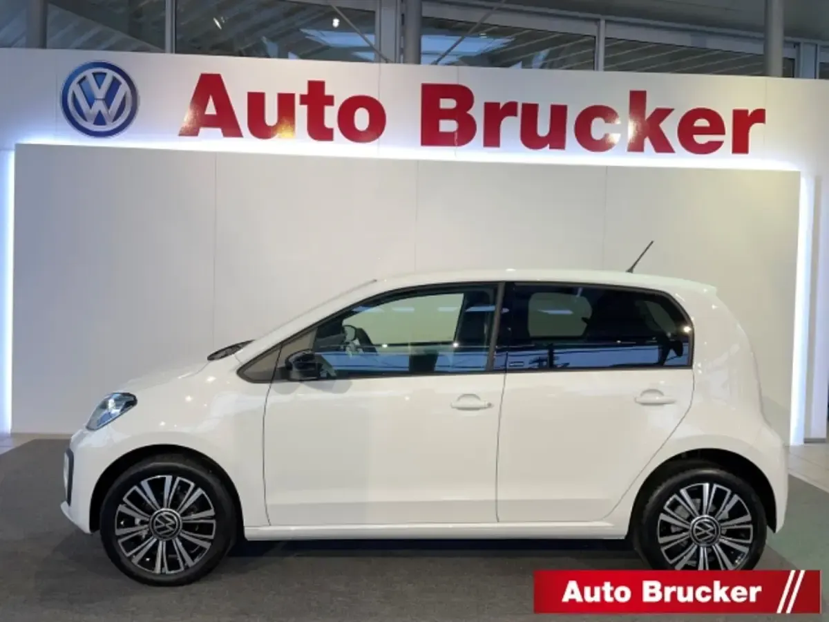 Second-hand VW up! Active 68 CP (50 kW) 2023 Hatchback