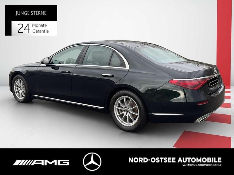 Gebraucht Mercedes S400 330 PS (242 kW) 2021 Metalliclack smaragdgrün Limousine