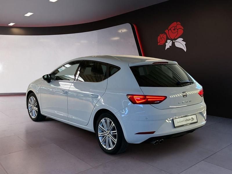 Gebraucht Seat Leon XCELLENCE 190 PS (139 kW) 2019 Weiß Limousine