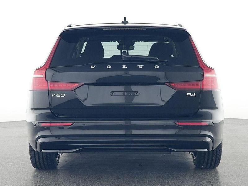 Gebraucht Volvo V60 Plus 197 PS (144 kW) 2025 Schwarz Kombi