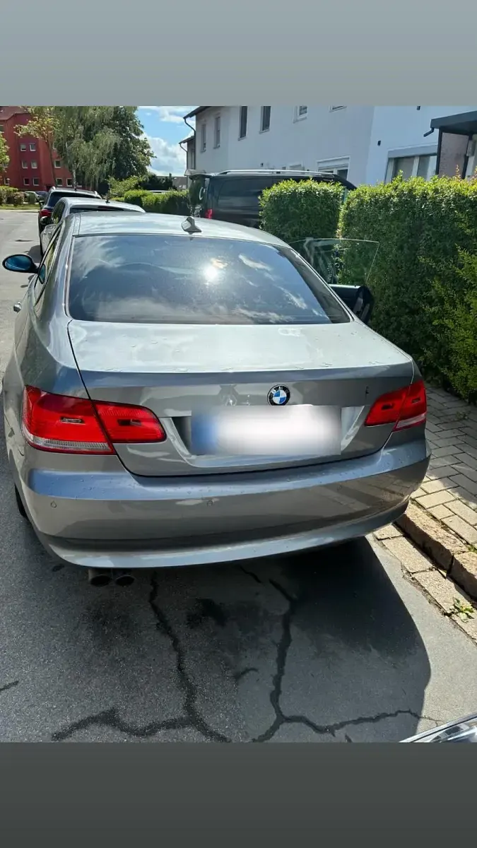 Gebraucht BMW 325 218 PS (160 kW) 2008 Silber Coupé