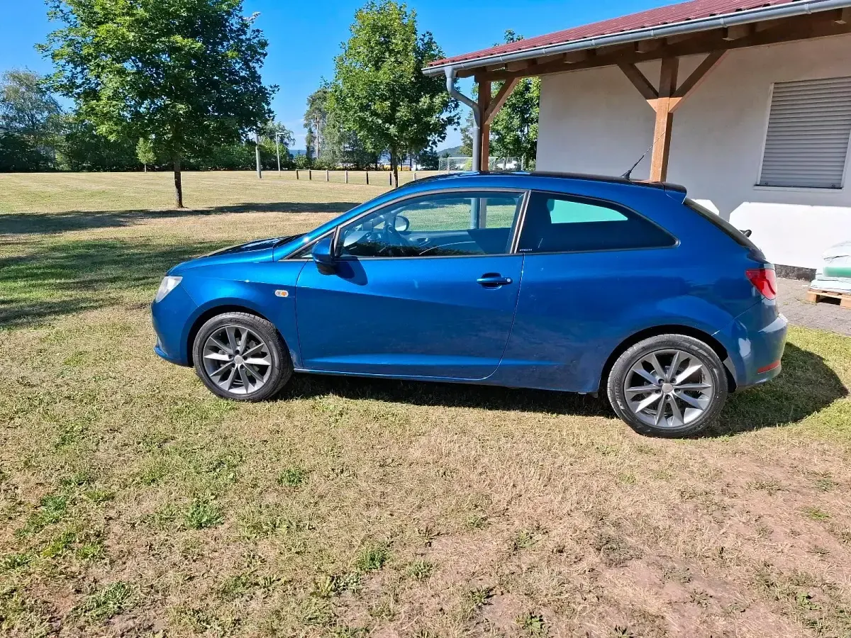 Gebraucht Seat Ibiza SC Stylance 86 PS (63 kW) 2013 Blau Kleinwagen
