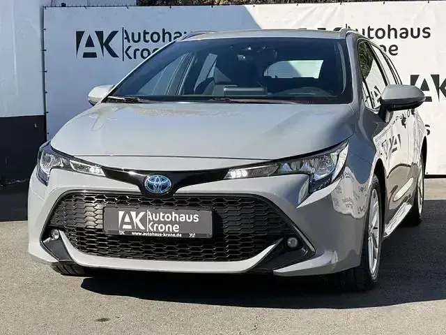 Gebraucht Toyota Corolla Business Edition 184 PS (135 kW) 2021 Cement grey Kombi