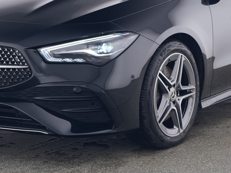 Gebraucht Mercedes CLA220 AMG 190 PS (139 kW) 2024 Schwarz metalliclack kosmosschwarz Limousine