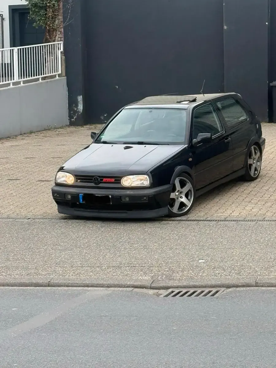 Gebraucht VW Golf 174 PS (127 kW) 1992 Schwarz Coupé