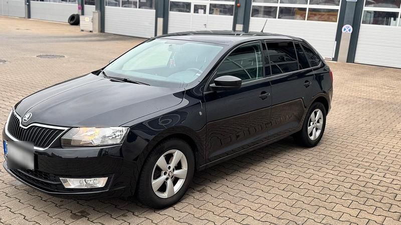 Schwarz Gebraucht 2014 Skoda Rapid Kleinwagen | 6.000 € (Teuer) - Bild 1/4