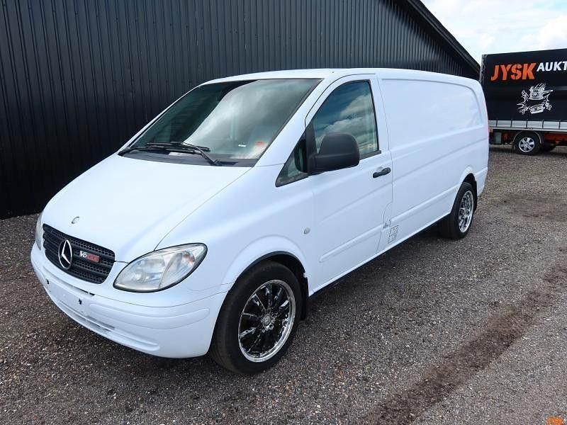 Weiß Gebraucht 2009 Mercedes Vito Van / Kleinbus | 7.139 € (Superpreis) - Bild 1/4