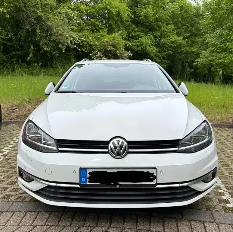 Gebraucht VW Golf VII Sound 116 PS (85 kW) 2017 Weiß Kombi