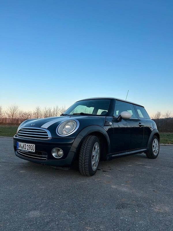 Schwarz Gebraucht 2009 Mini Cooper Kleinwagen | 3.000 € (Guter Preis) - Bild 1/4