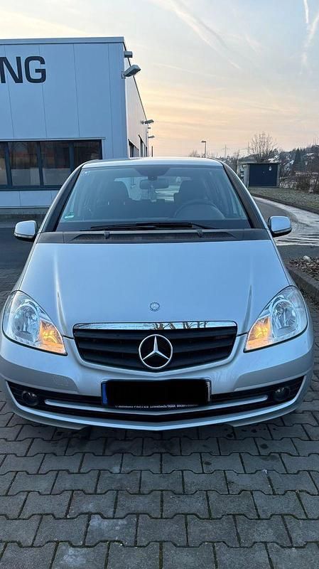 Gebraucht Mercedes A160 Elegance 95 PS (69 kW) 2011 Silber Kombi