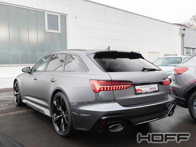 Gebraucht Audi RS6 Ambiente 600 PS (441 kW) 2023 Daytonagrau perleffekt Kombi