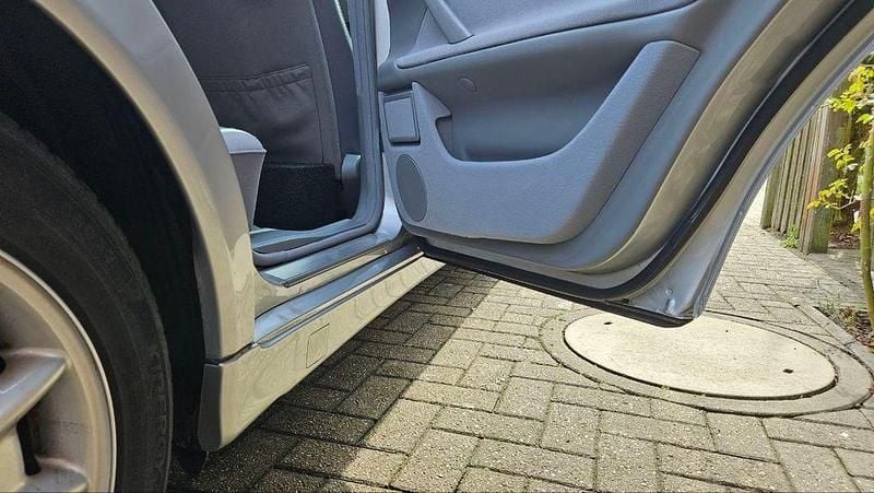 Gebraucht Mercedes E200 Elegance 163 PS (119 kW) 2001 Grau Limousine