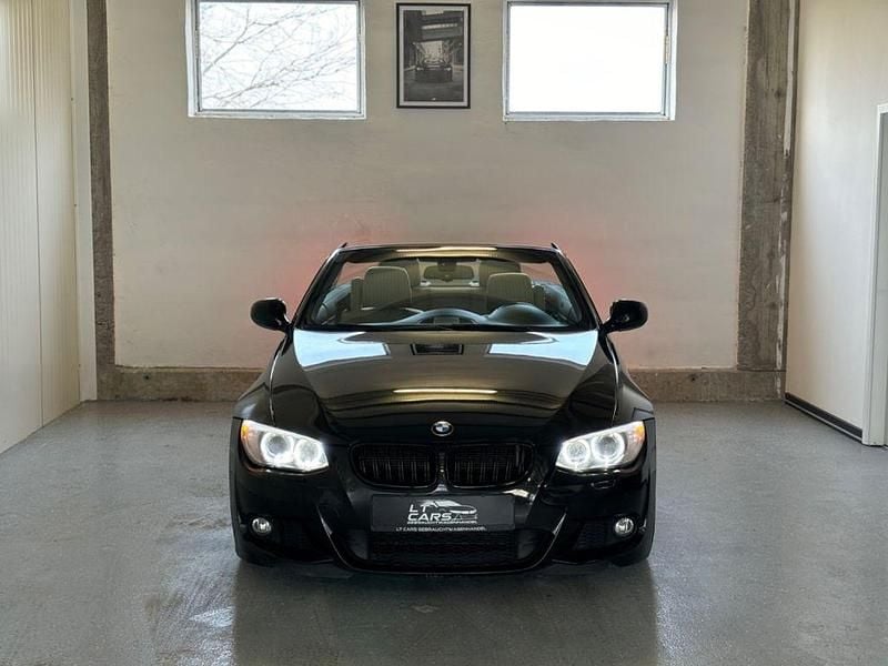 Gebraucht BMW 325 Cabriolet M Sport 218 PS (160 kW) 2011 Schwarz Cabrio