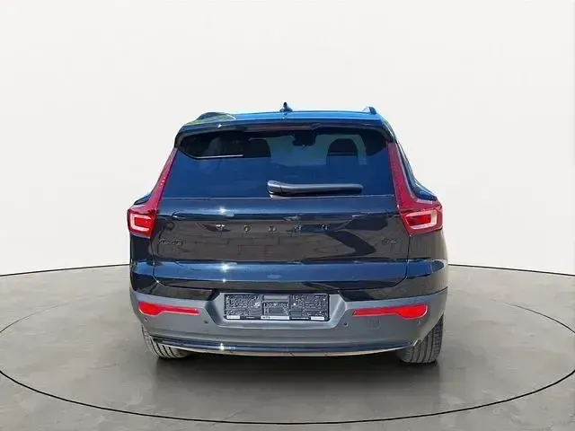 Gebraucht Volvo XC40 Plus 163 PS (119 kW) 2025 Schwarz SUV
