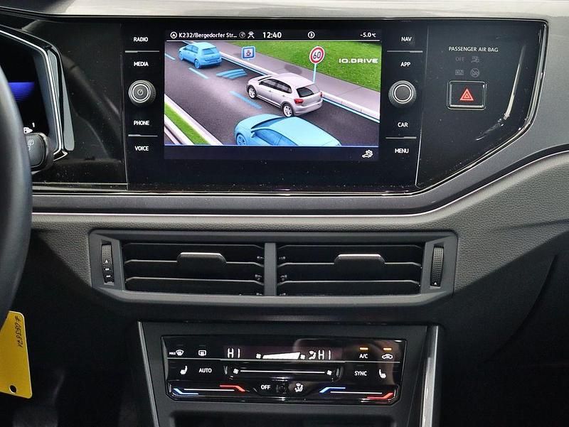 Gebraucht VW Polo Style 90 PS (66 kW) 2022 Rauchgrau metallic Kleinwagen