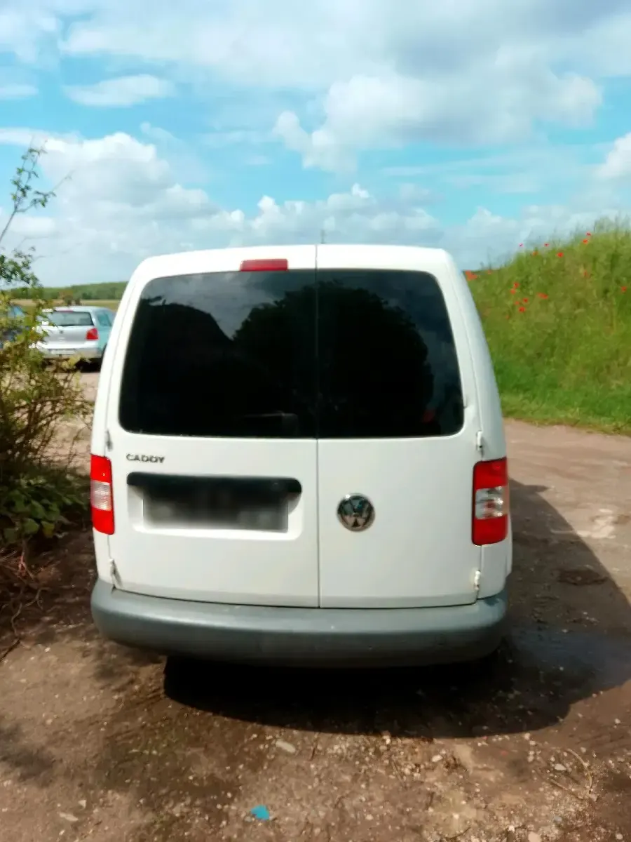 Używany VW Caddy 68 KM (50 kW) 2004 Biały Minivan