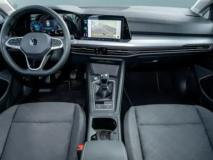Gebraucht VW Golf VII 110 PS (80 kW) 2021 Weiss Kleinwagen