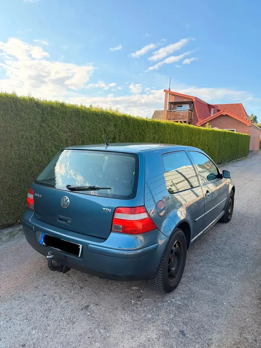 Gebraucht VW Golf IV 101 PS (74 kW) 2004 Blau Coupé