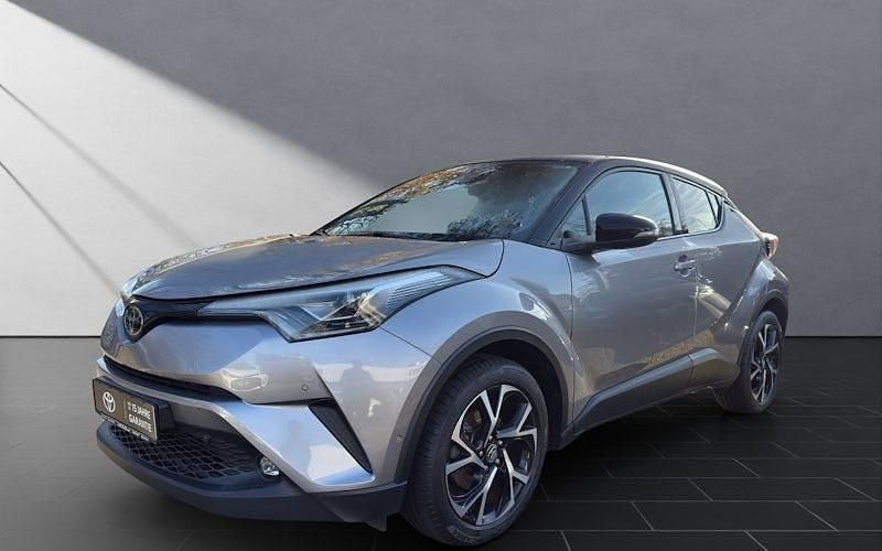 Weiß Gebraucht 2016 Toyota Aygo X-play Kleinwagen | 6.950 € (Guter Preis) - Bild 1/4