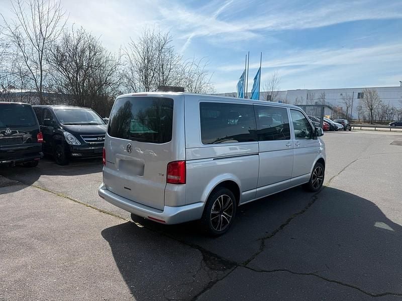 Second-hand VW Caravelle 140 CP (102 kW) 2012 Argintiu Van