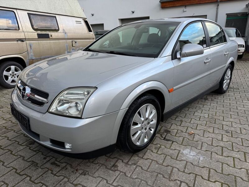 Silber Gebraucht 2002 Opel Vectra Elegance Limousine | 1.499 € (Guter Preis) - Bild 1/4