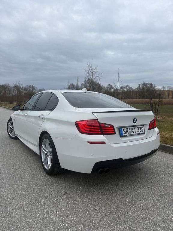Gebraucht BMW 520 Efficient Dynamics 190 PS (139 kW) 2016 Weiß Limousine