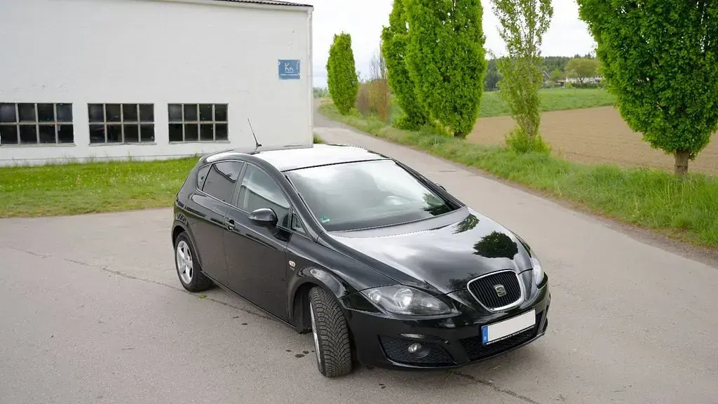 Używany Seat Leon Copa 125 KM (91 kW) 2011 Czarny Hatchback