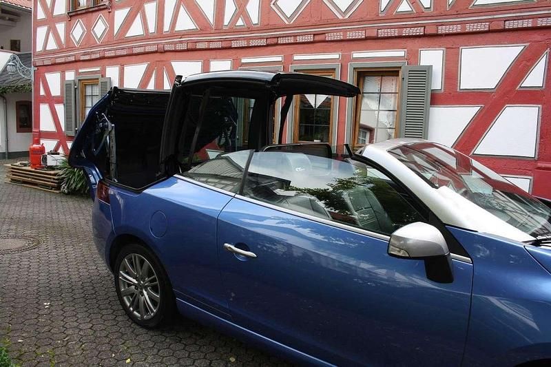 Gebraucht Renault Mégane Cabriolet GT-Line 131 PS (96 kW) 2012 Blau Cabrio