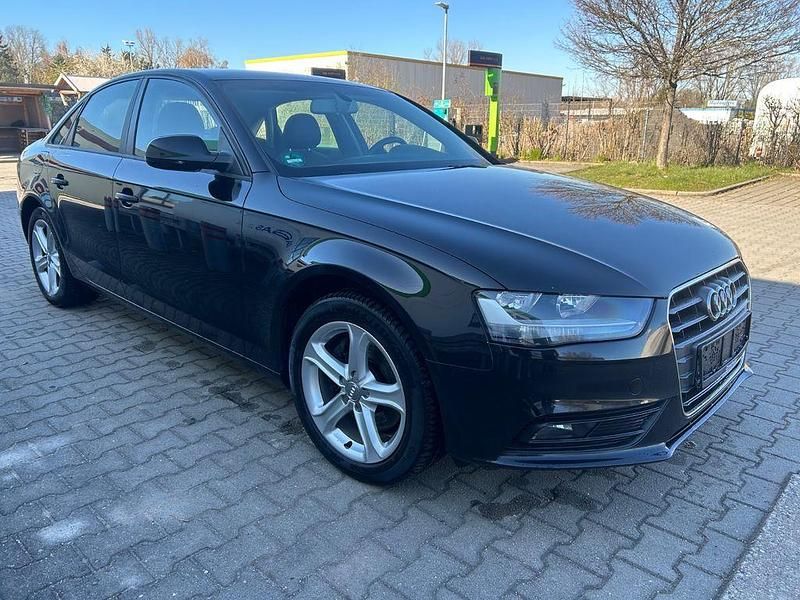 Gebraucht Audi A4 Attraction 204 PS (150 kW) 2012 Schwarz Limousine