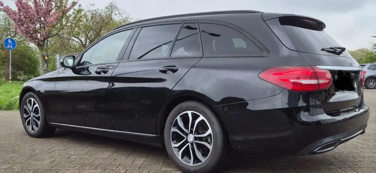 Gebraucht Mercedes 220 170 PS (125 kW) 2016 Schwarz Kombi