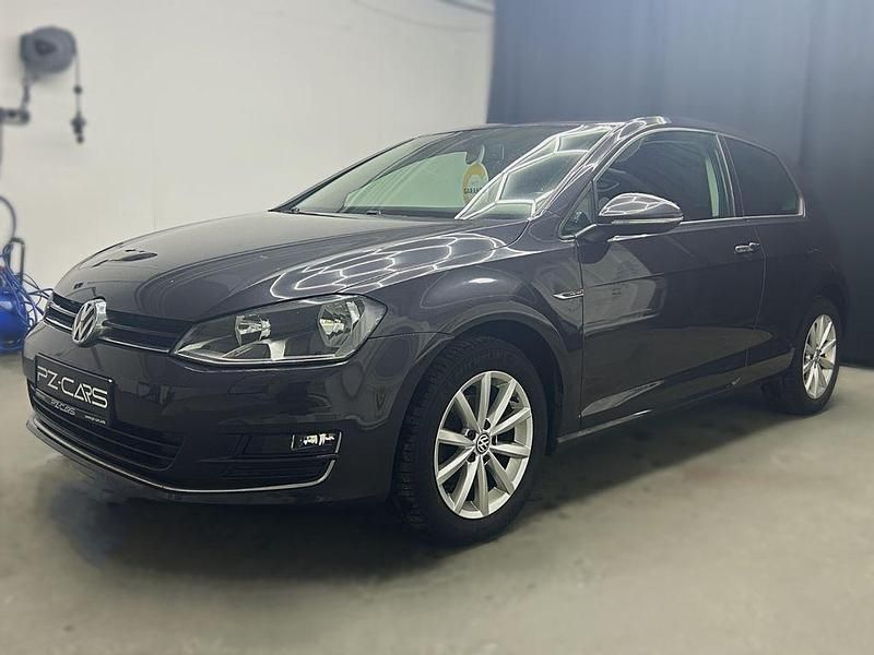 Grau Gebraucht 2015 VW Golf VII Limousine | 9.290 € (Guter Preis) - Bild 1/4