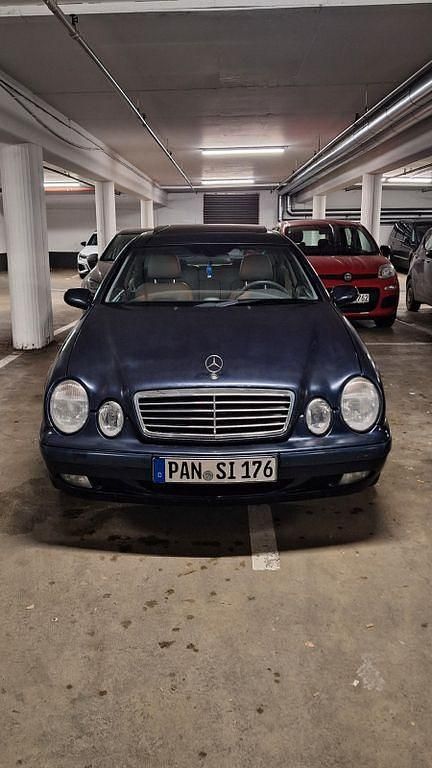 Gebraucht Mercedes CLK320 Elegance 218 PS (160 kW) 1997 Blau Coupé