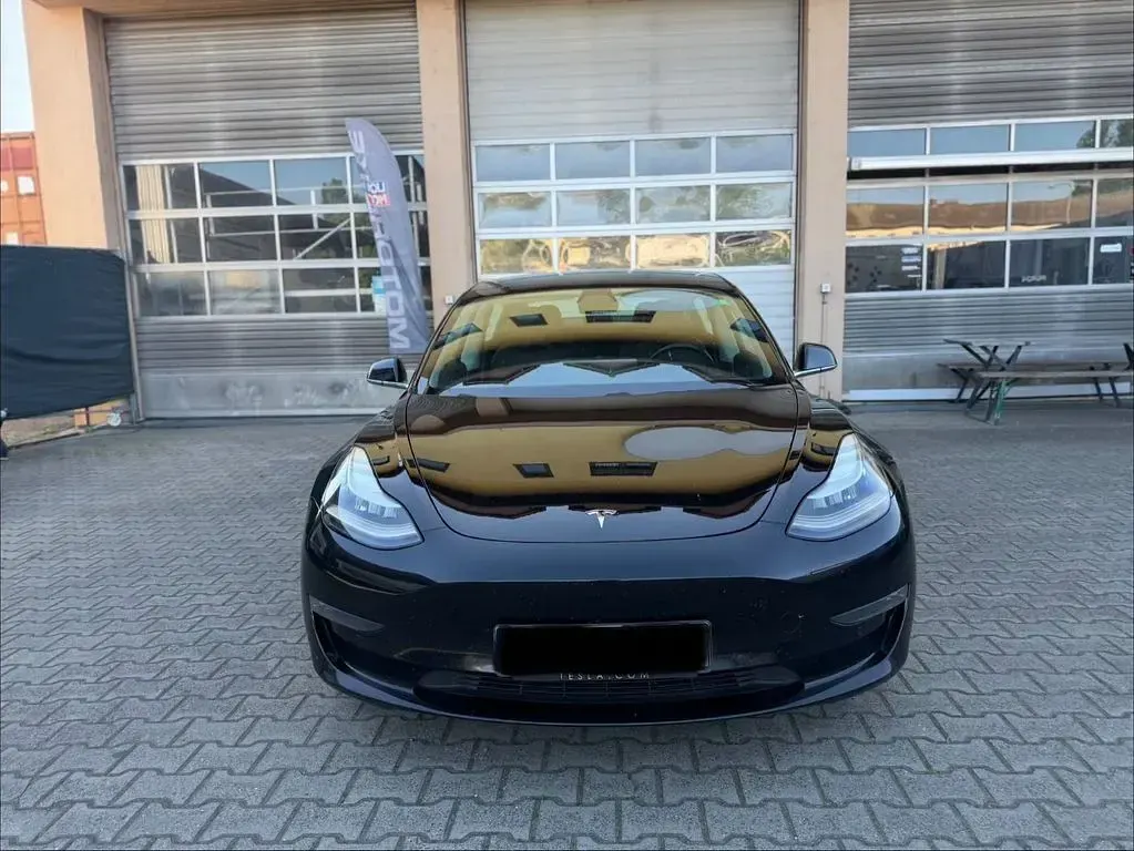 Second-hand Tesla Model 3 350 kW (476 CP) 2019 Negru Berlinǎ