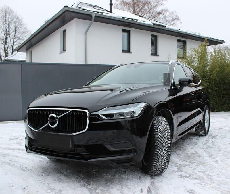 Schwarz Gebraucht 2020 Volvo XC60 Momentum SUV | 26.760 € (Superpreis) - Bild 1/4