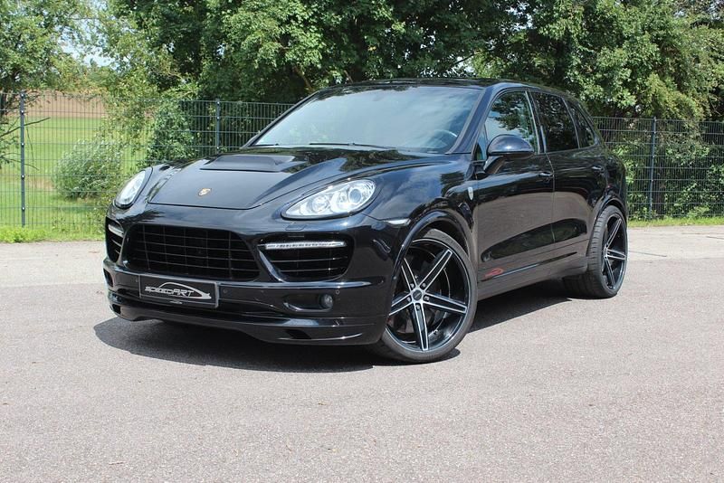 Schwarz Gebraucht 2013 Porsche Cayenne Turbo SUV | 29.958 € (Fairer Preis) - Bild 1/4