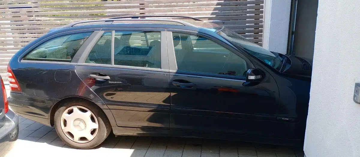 Gebraucht Mercedes C200 Classic 122 PS (89 kW) 2005 Schwarz Kombi