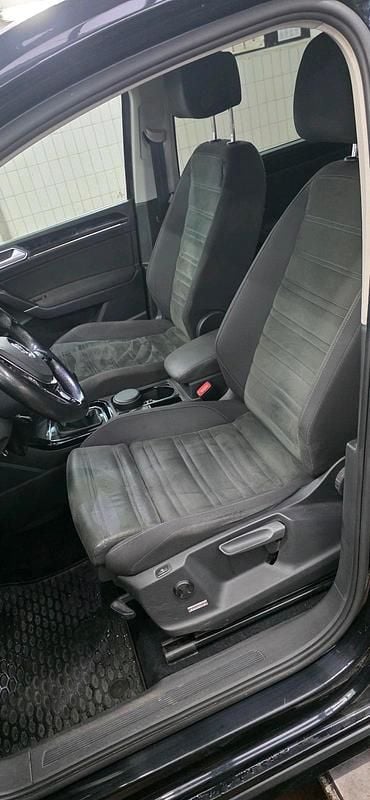 Gebraucht VW Touran Highline 150 PS (110 kW) 2016 Schwarz Van / Kleinbus