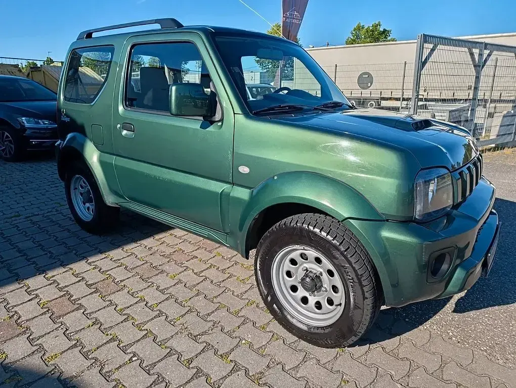 Gebraucht Suzuki Jimny Ranger Comfort 86 PS (63 kW) 2013 Grün SUV