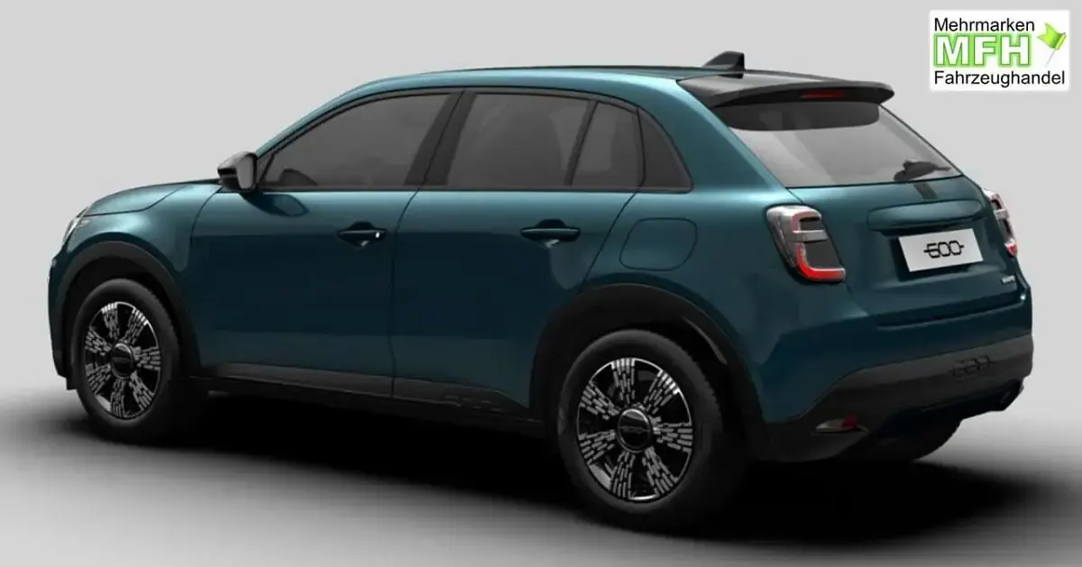 Neu Fiat 600 Icon 101 PS (74 kW) 2026 Mare grün metallic SUV