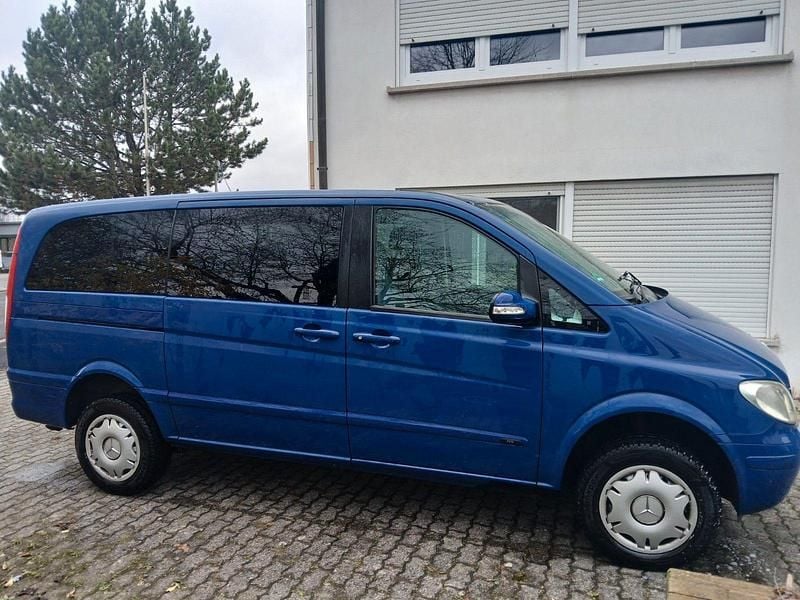 Blau Gebraucht 2008 Mercedes Viano Van / Kleinbus | 8.500 € (Fairer Preis) - Bild 1/4