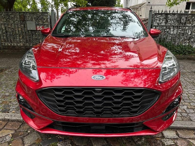 Rot Gebraucht 2022 Ford Kuga ST-Line X SUV | 20.499 € (Superpreis) - Bild 1/4