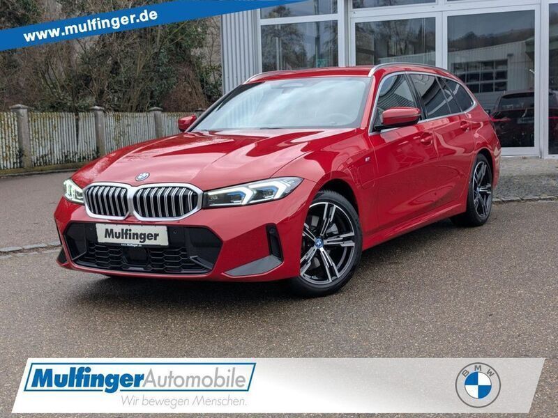 Melbourne rot Gebraucht 2023 BMW 330e M Sport Kombi | 37.900 € (Guter Preis) - Bild 1/4
