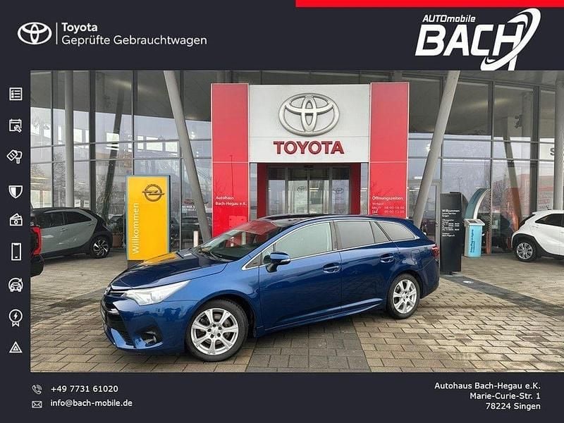 Blau Gebraucht 2016 Toyota Avensis Edition-S Kombi | 14.690 € (Etwas zu teuer) - Bild 1/4