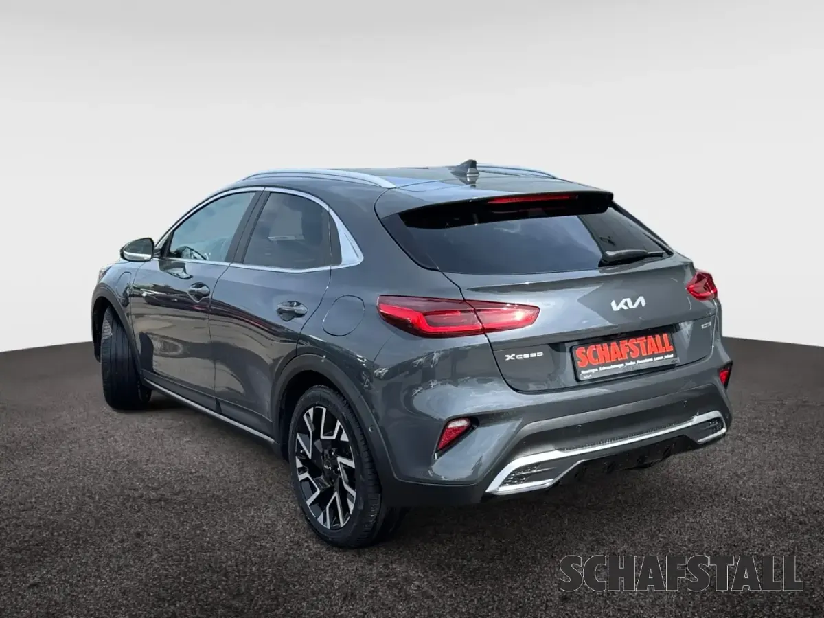 Gebraucht Kia XCeed Platinum 141 PS (103 kW) 2023 Grau (dark penta) SUV