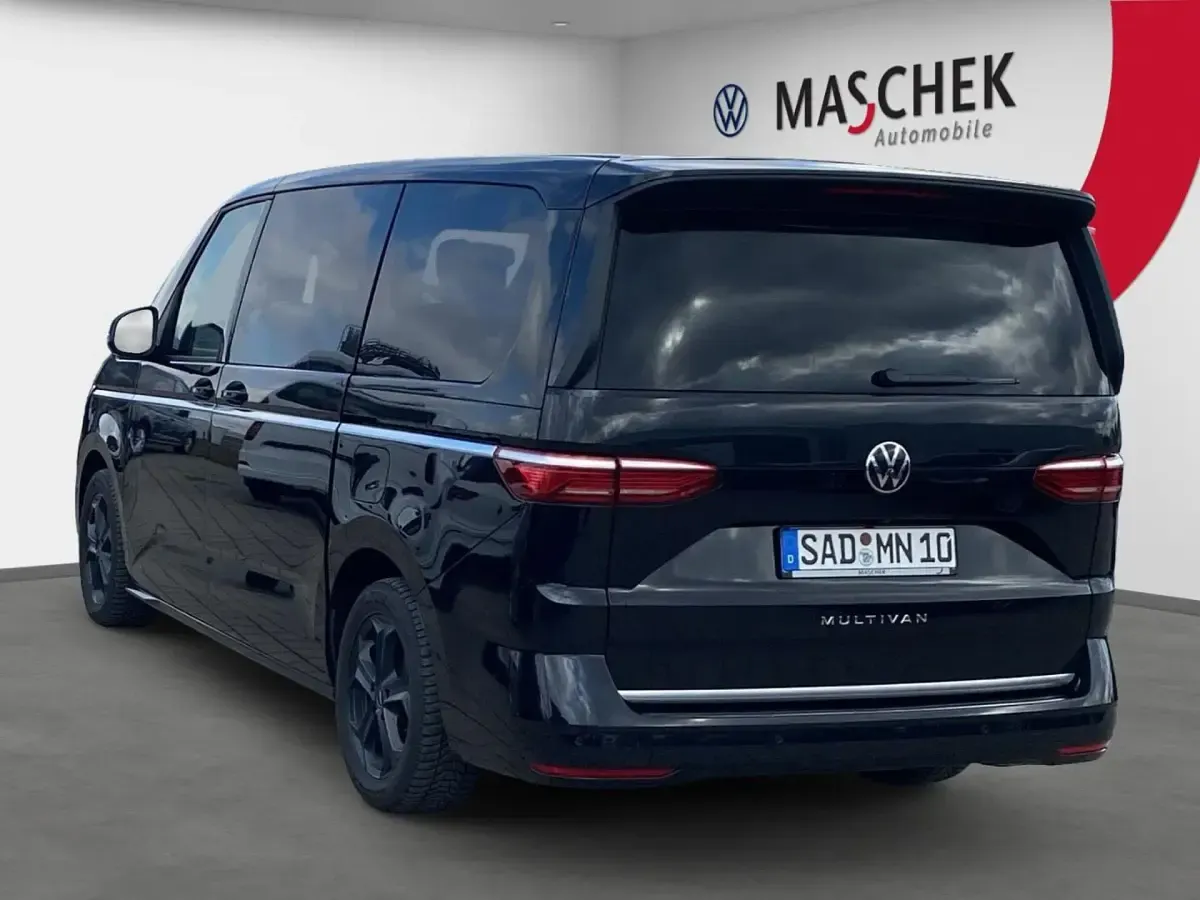 Second-hand VW Multivan Style 150 CP (110 kW) 2025 Monovolum