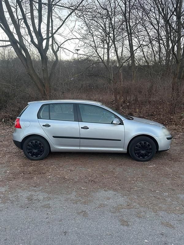 Gebraucht VW Golf IV 75 PS (55 kW) 2005 Silber Limousine