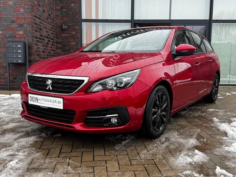 Gebraucht Peugeot 308 SW Active 110 PS (80 kW) 2017 Rot Kombi