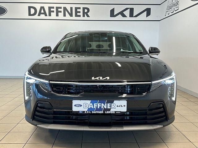 Neu Kia K4 Spirit 150 PS (110 kW) 2025 Interstellar grau metallic Limousine